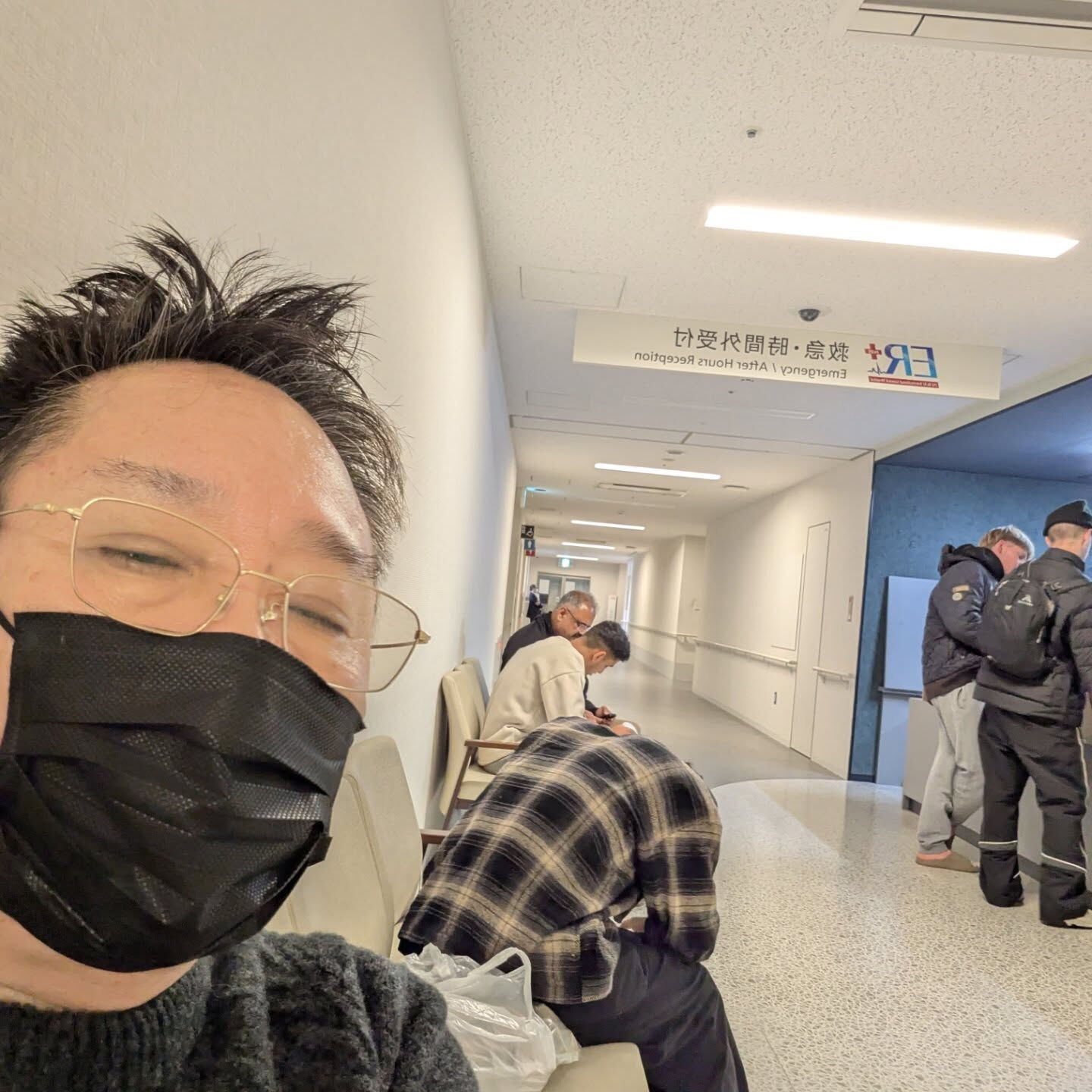 昨夜は閉店して店を清掃してたら汗がボトボト落ちて心臓の脈が１