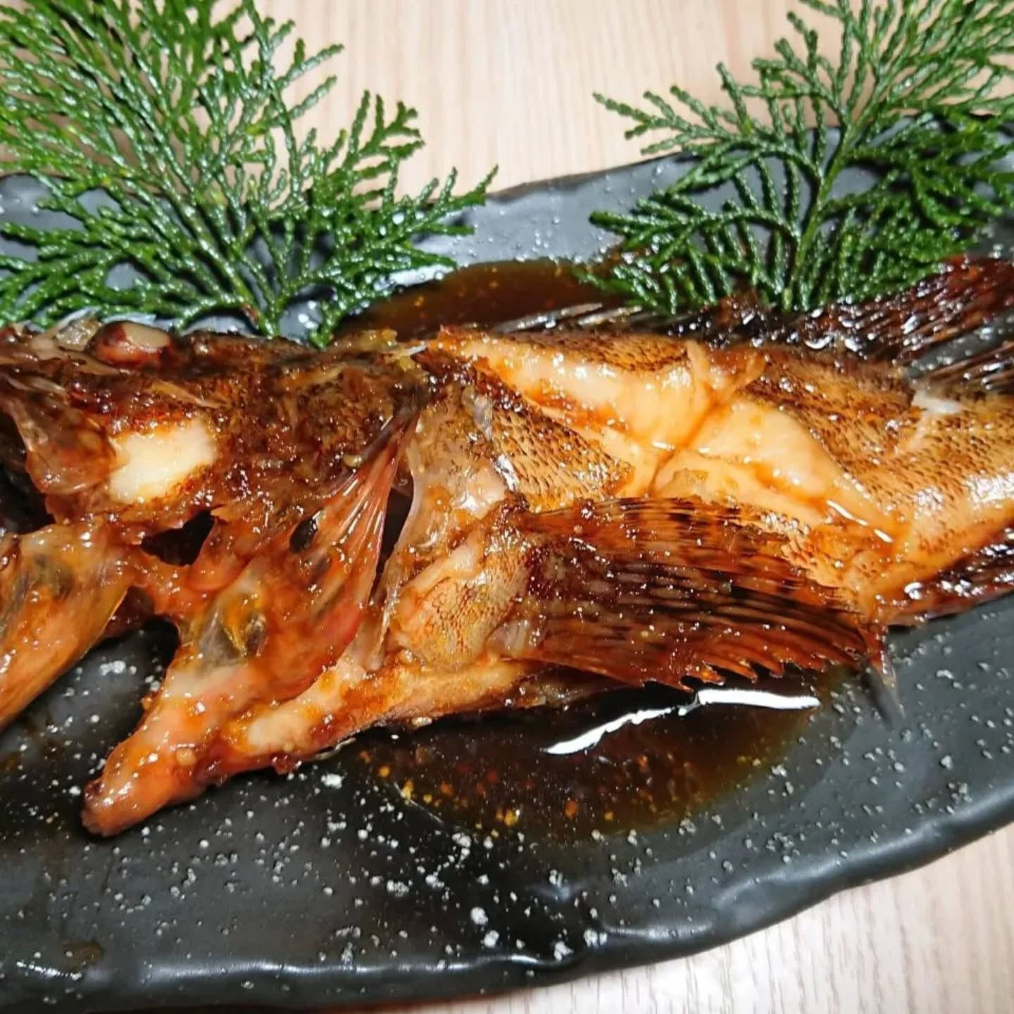 まんぼう家では、新鮮な天然物の焼魚や魚の煮付けをお楽しみいた
